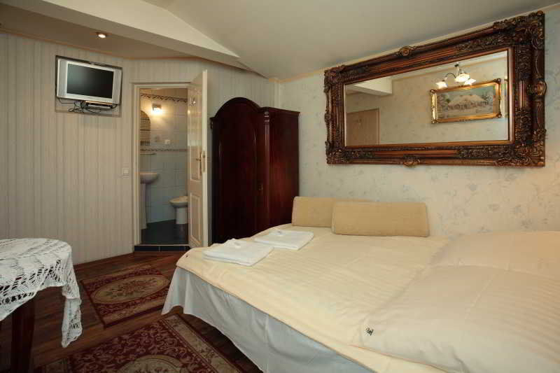 Florian Budget Rooms คราคูฟ ภายนอก รูปภาพ